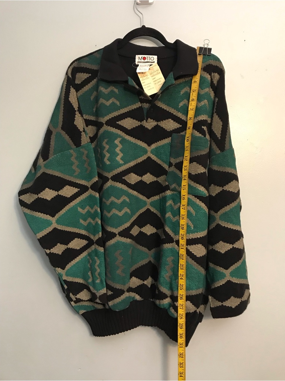 MOTTO Green & Black Geometric Zip-Up Sweater